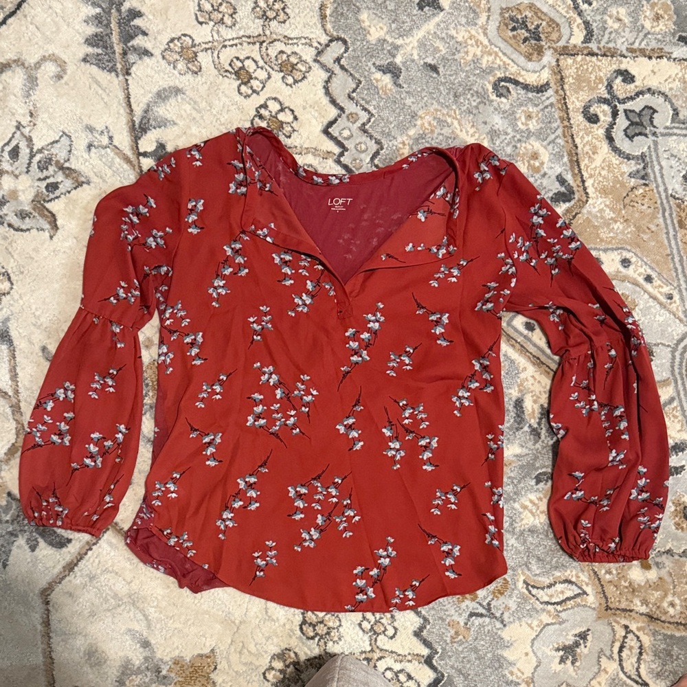 LOFT Women's Burgundy Floral Blouse